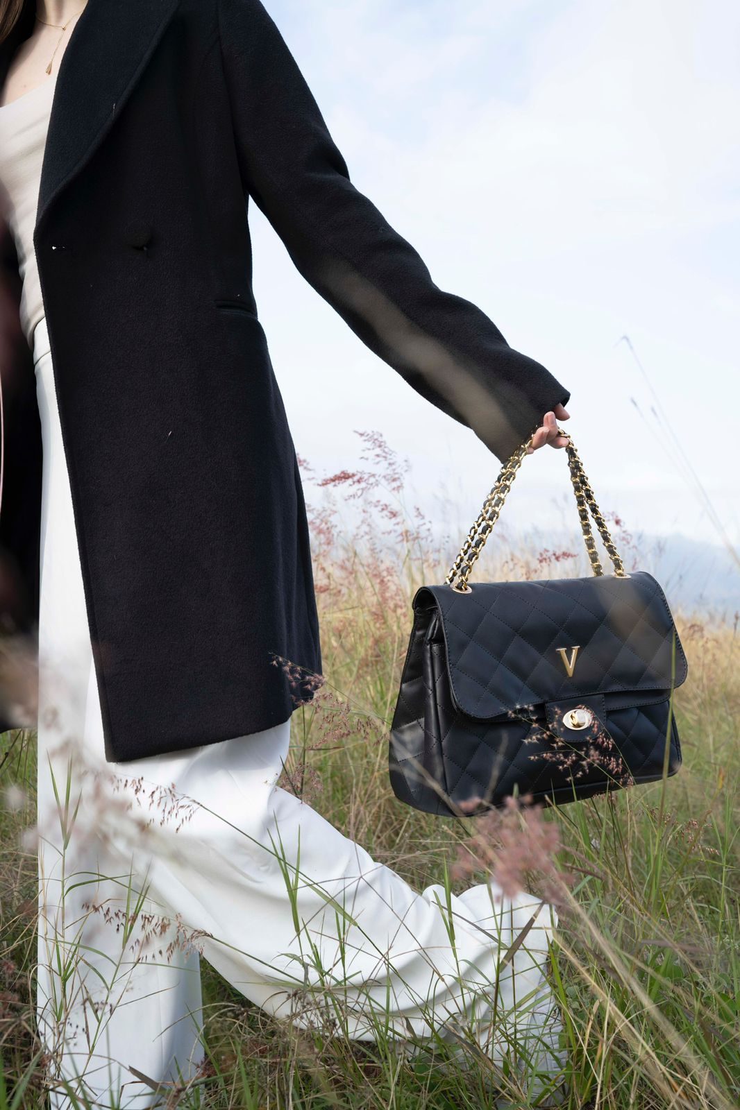 AMBER LILY CHAIN BAG - NEGRO