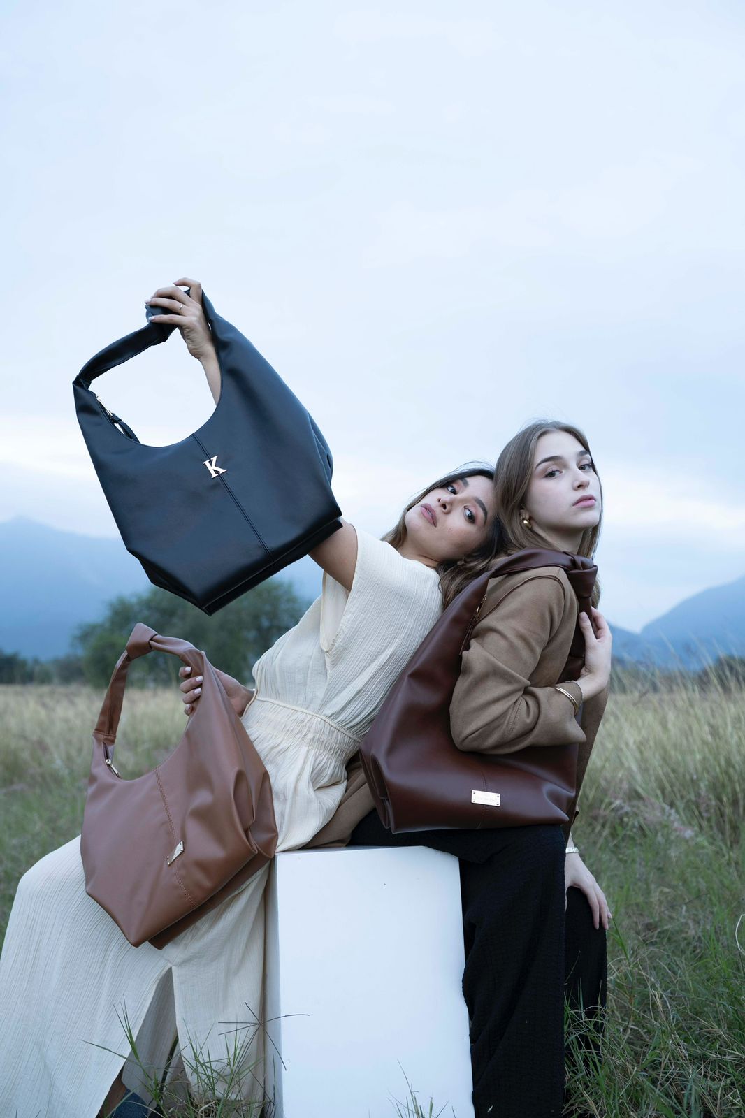 CICLAMEN TOTE BAG - OCRE